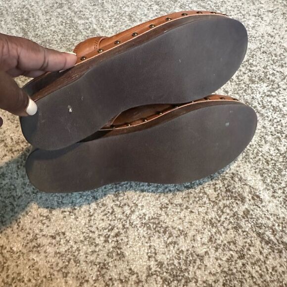 Madewell The Cecily Clog in Oiled Leather 8 - Picture 8 of 9